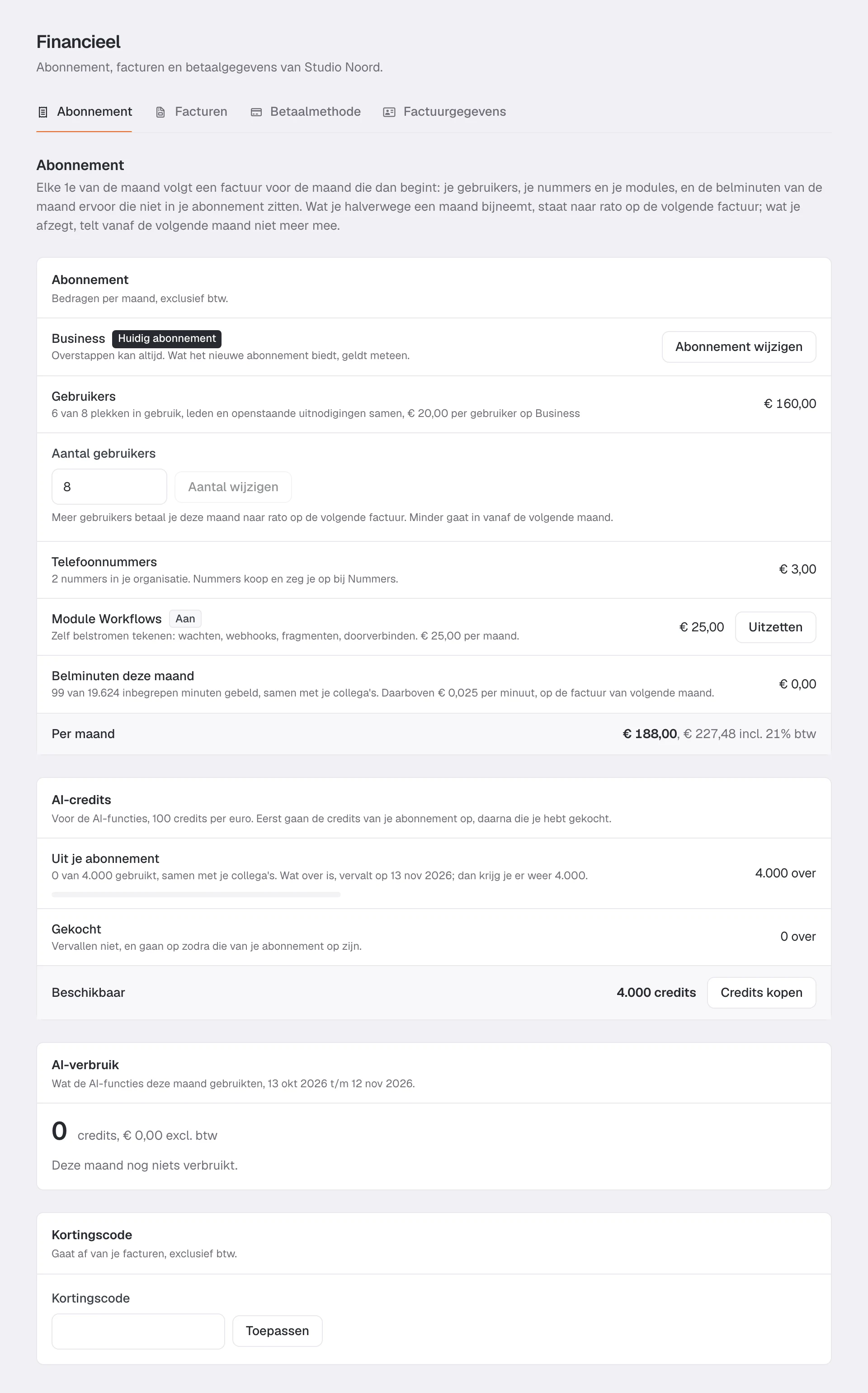 Het tabblad Abonnement met het huidige abonnement, gebruikers, nummers, de module Workflows en de belminuten.