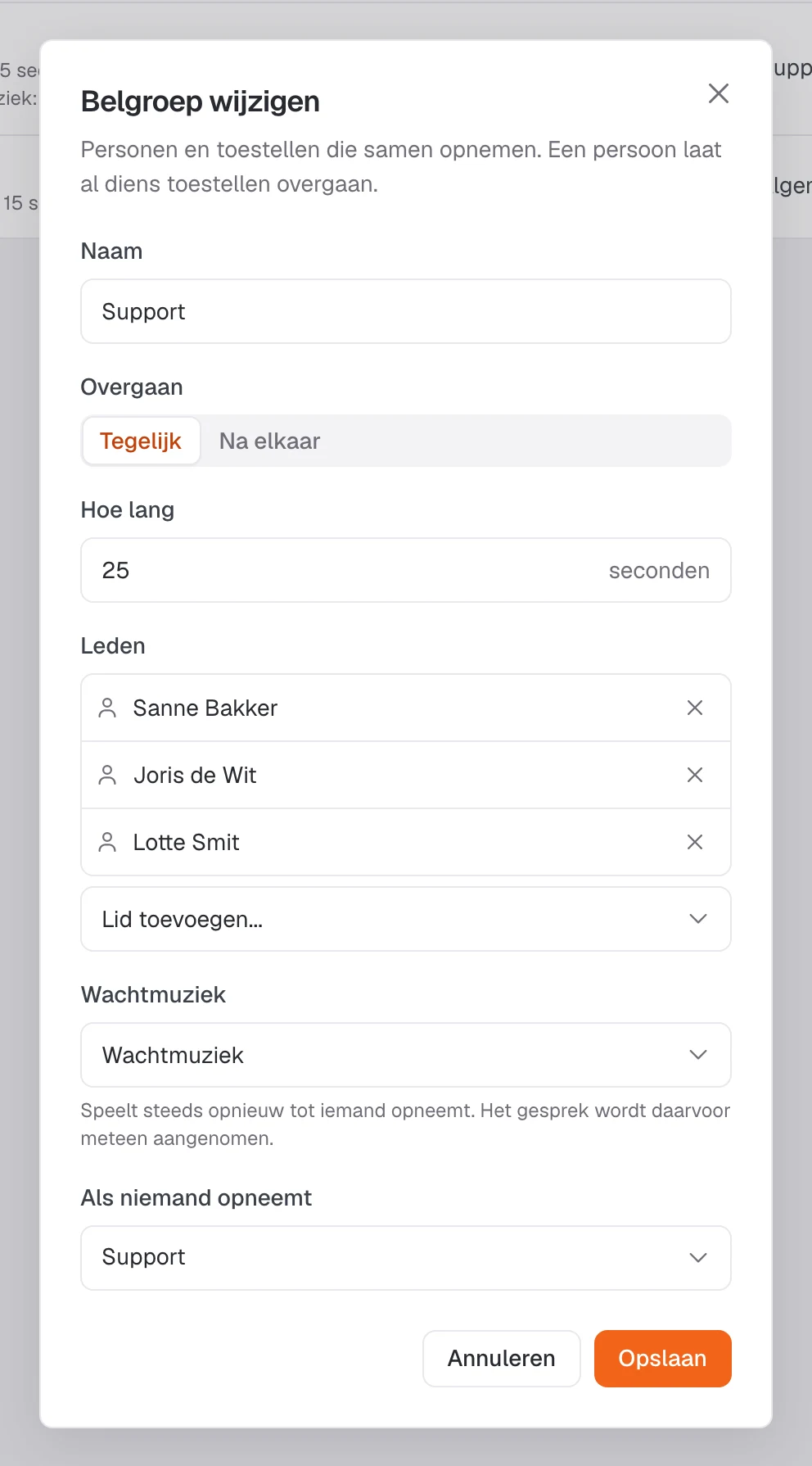 Het venster Belgroep wijzigen voor Support: tegelijk, 25 seconden, drie leden, wachtmuziek en een voicemailbox als niemand opneemt.